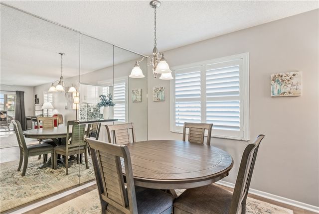 92 Spring Lake Drive 207, Vero Beach, FL 32962