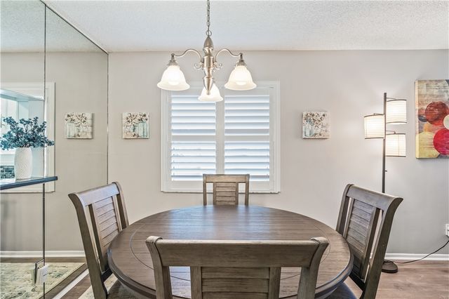 92 Spring Lake Drive 207, Vero Beach, FL 32962