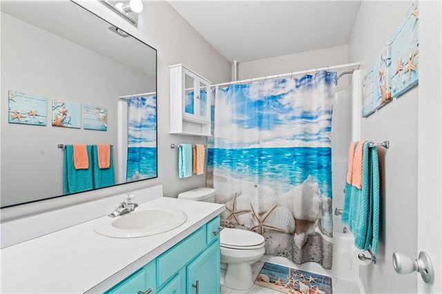 92 Spring Lake Drive 207, Vero Beach, FL 32962