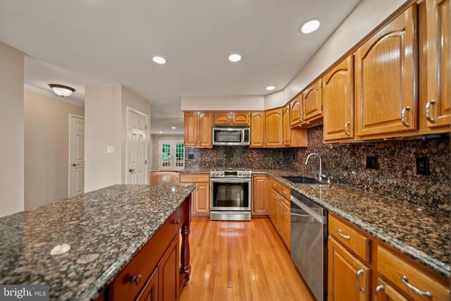8002 TANWORTH CT, Springfield, VA 22152