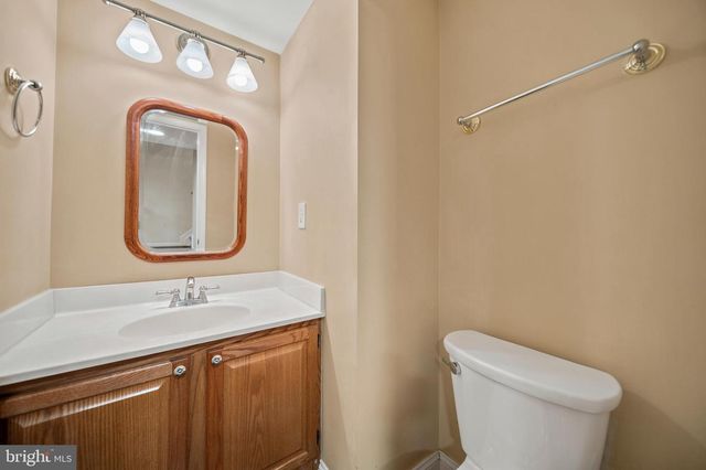 8002 TANWORTH CT, Springfield, VA 22152