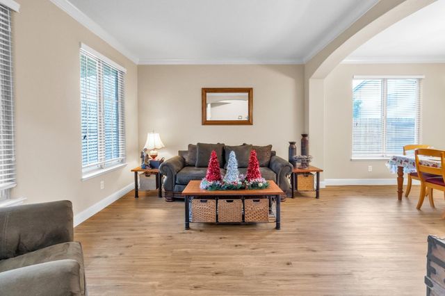 9793 Ellsmere Way, Elk Grove, CA 95757