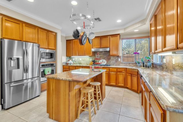 9793 Ellsmere Way, Elk Grove, CA 95757