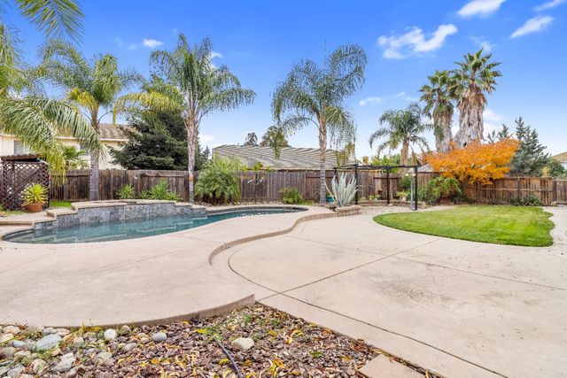 9793 Ellsmere Way, Elk Grove, CA 95757