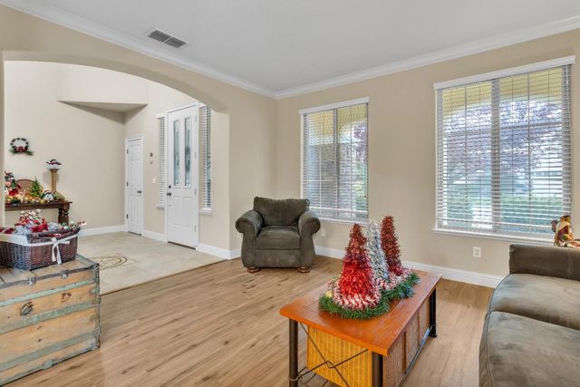 9793 Ellsmere Way, Elk Grove, CA 95757