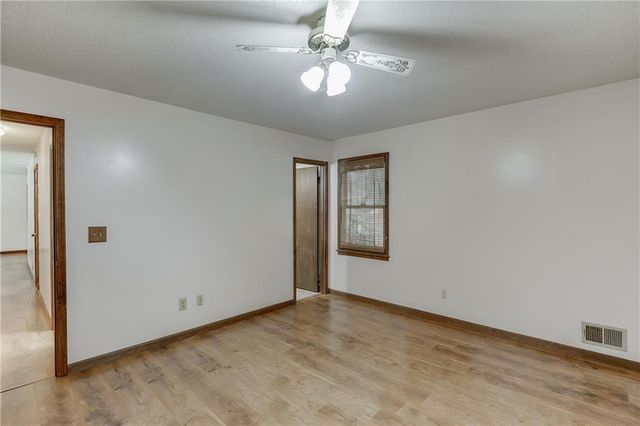9625 Manor Lane, Gainesville, GA 30506