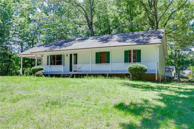9625 Manor Lane, Gainesville, GA 30506
