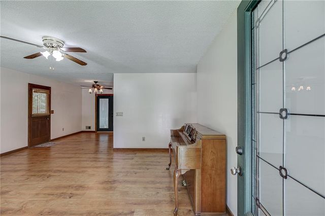 9625 Manor Lane, Gainesville, GA 30506