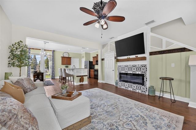 8635 TURNSTONE SHORE LANE, Riverview, FL 33578