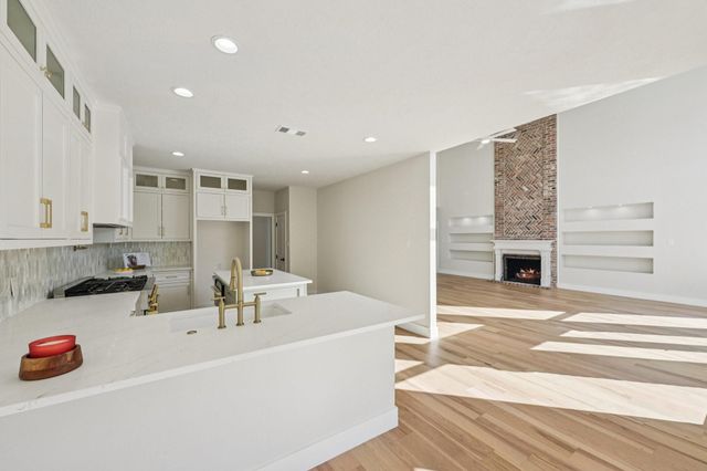 1406 S Fry Road, Katy, TX 77450