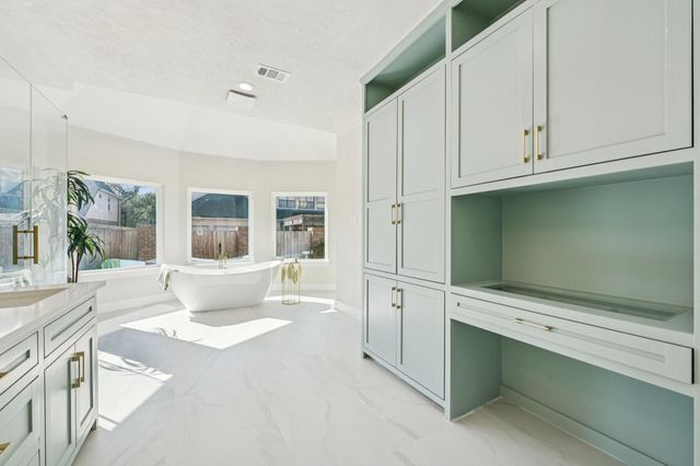 1406 S Fry Road, Katy, TX 77450