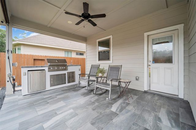 2819 Wilde Redbud Lane, Conroe, TX 77385