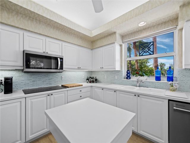 3030 GRAND BAY BOULEVARD 312, Longboat Key, FL 34228