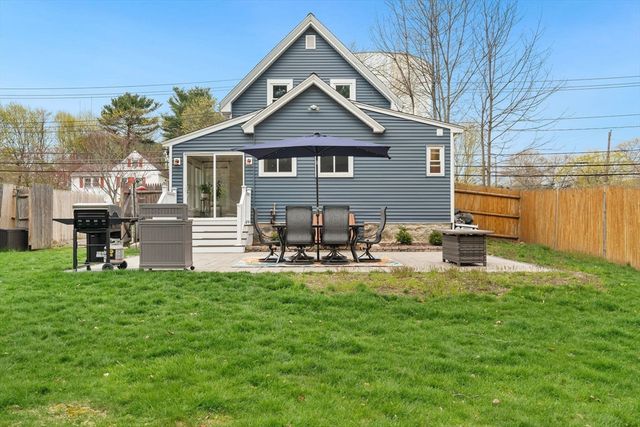 475 Pleasant St, Stoughton, MA 02072