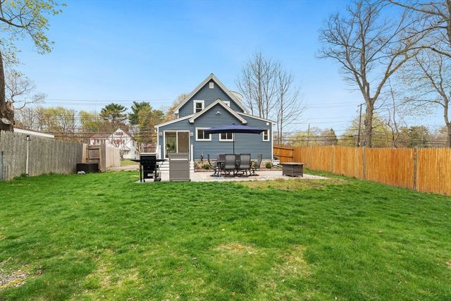 475 Pleasant St, Stoughton, MA 02072