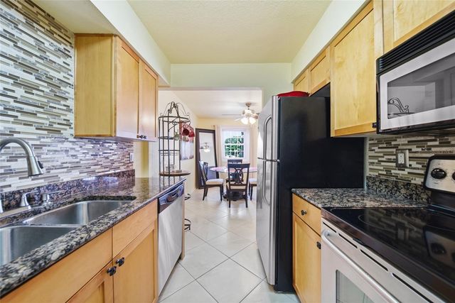 5092 BEACH DRIVE SE A, St Petersburg, FL 33705