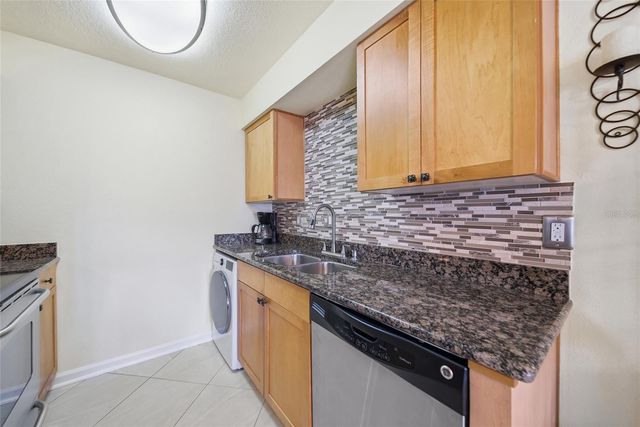 5092 BEACH DRIVE SE A, St Petersburg, FL 33705