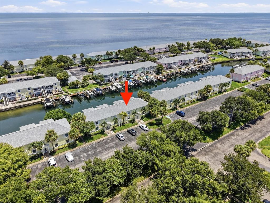 5092 BEACH DRIVE SE A, St Petersburg, FL 33705