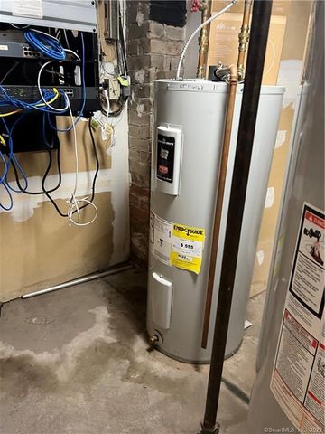 205 Retreat Avenue, Hartford, CT 06106