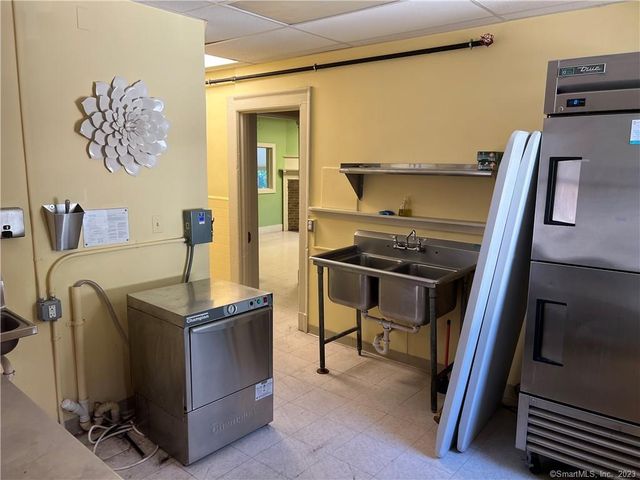 205 Retreat Avenue, Hartford, CT 06106