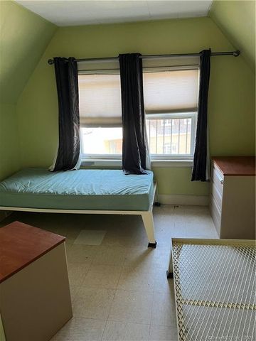 205 Retreat Avenue, Hartford, CT 06106