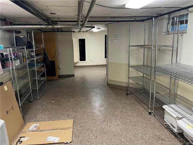 205 Retreat Avenue, Hartford, CT 06106