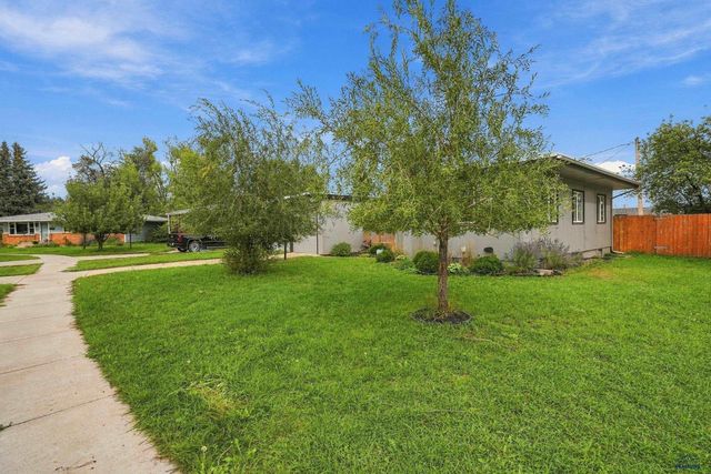 4606 STATON PL, Rapid City, SD 57702
