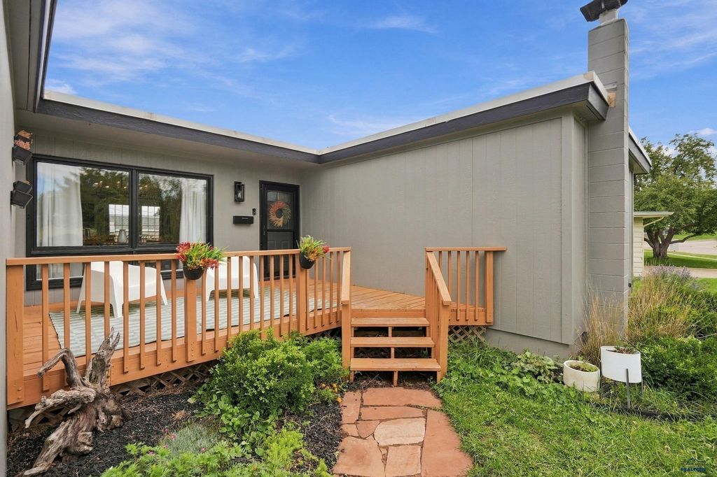 4606 STATON PL, Rapid City, SD 57702