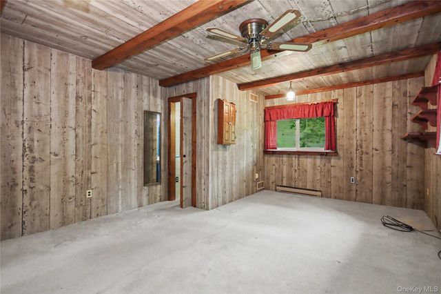 137 Lookout Pass, Stormville, NY 12582