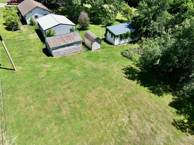 210 W Frontier Street, Salina, OK 74365