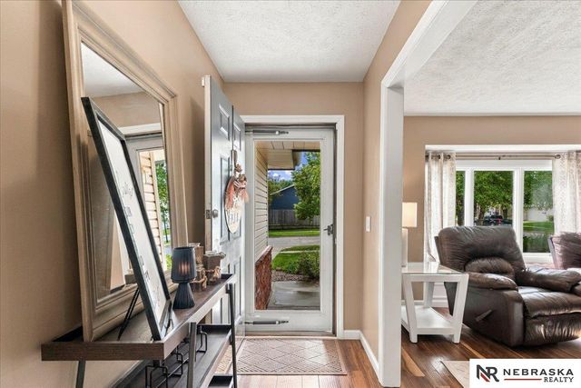 5340 NW 6th Street, Lincoln, NE 68521