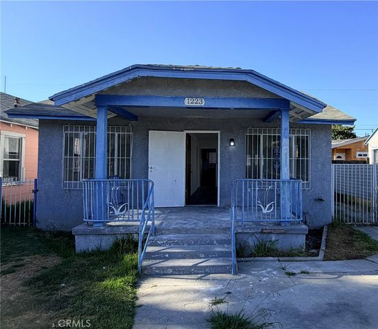 1223 W 69th, Los Angeles, CA 90044
