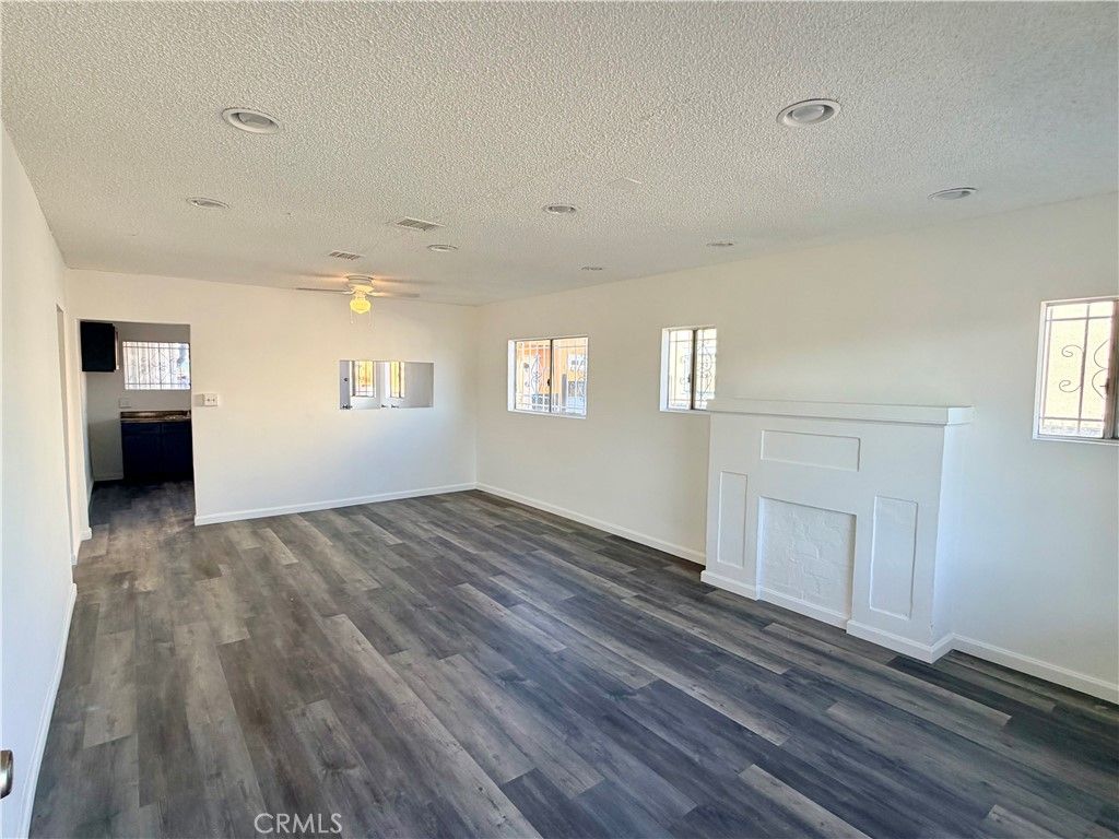 1223 W 69th, Los Angeles, CA 90044 — photo 3