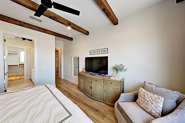 19517 Flying J BLVD 6, Spicewood, TX 78669