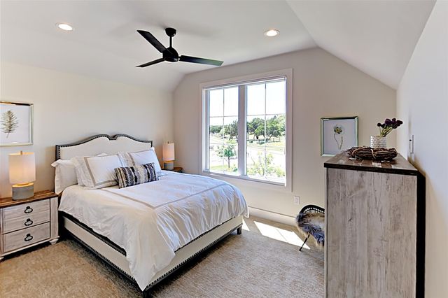 19517 Flying J BLVD 6, Spicewood, TX 78669