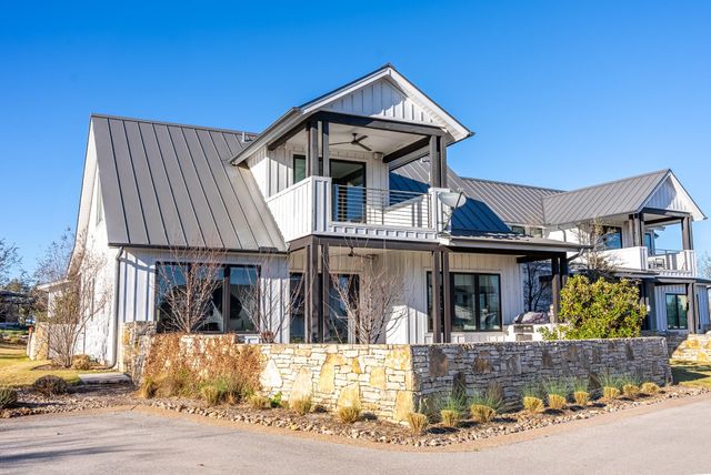 19517 Flying J BLVD 6, Spicewood, TX 78669