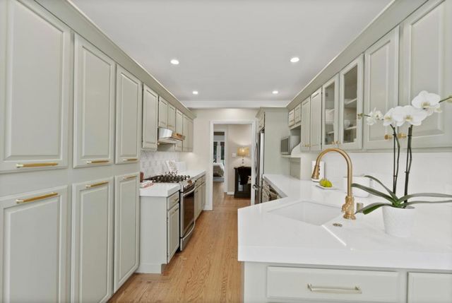 1632 Notre Dame Avenue, Belmont, CA 94002