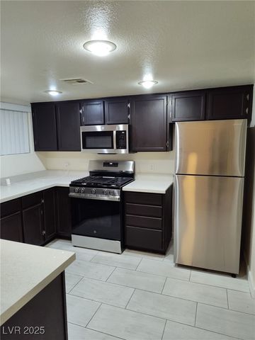 7400 West Flamingo Road 2013, Las Vegas, NV 89147
