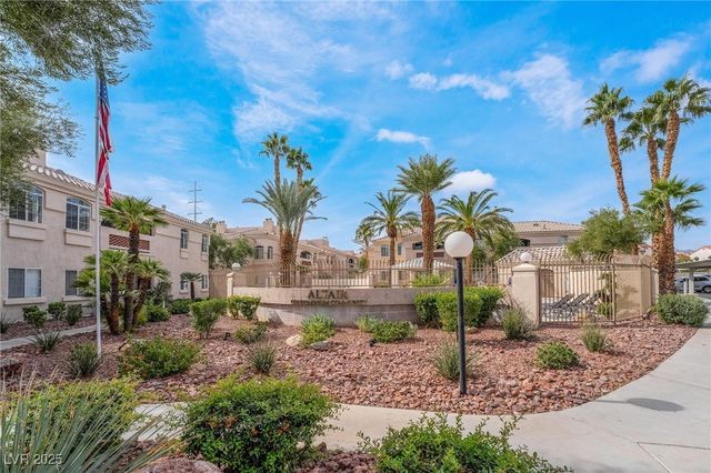 7400 West Flamingo Road 2013, Las Vegas, NV 89147