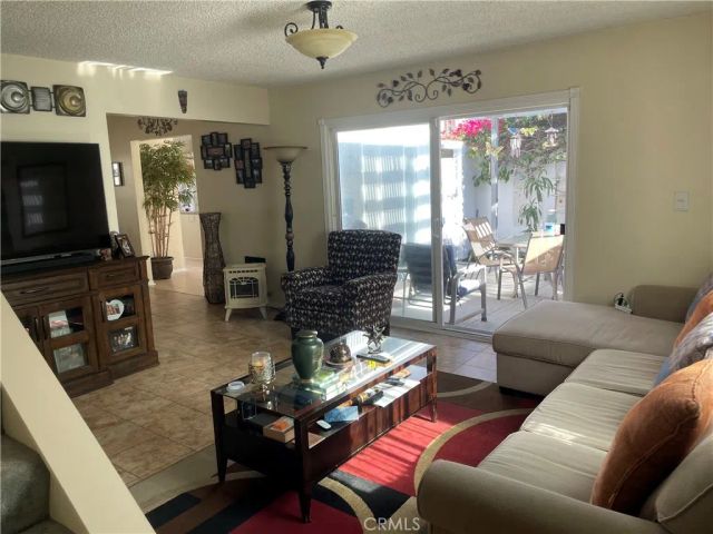 927 W 6th Street, San Pedro, CA 90731