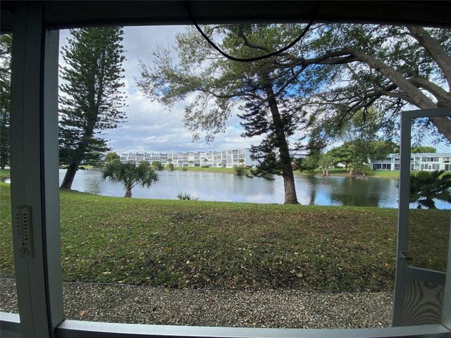 1023 Cambridge B 1023, Deerfield Beach, FL 33442