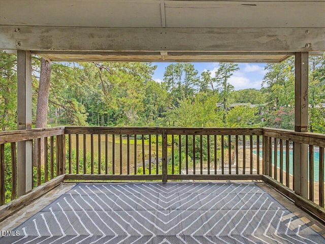 618 Pine Ridge Place, Raleigh, NC 27609