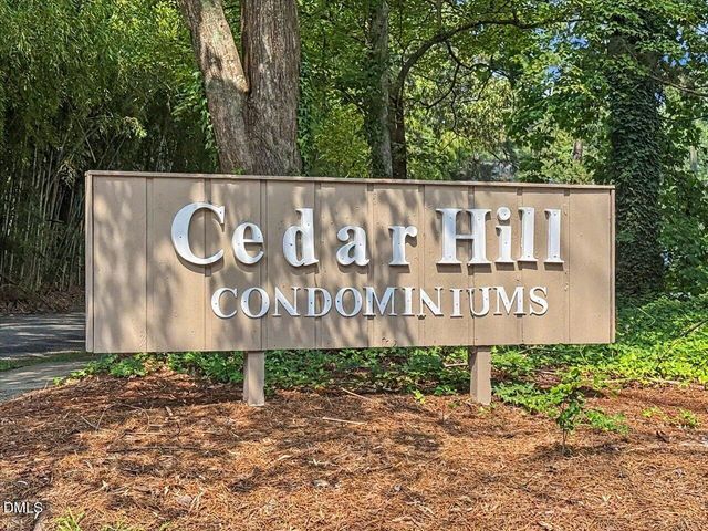 618 Pine Ridge Place, Raleigh, NC 27609