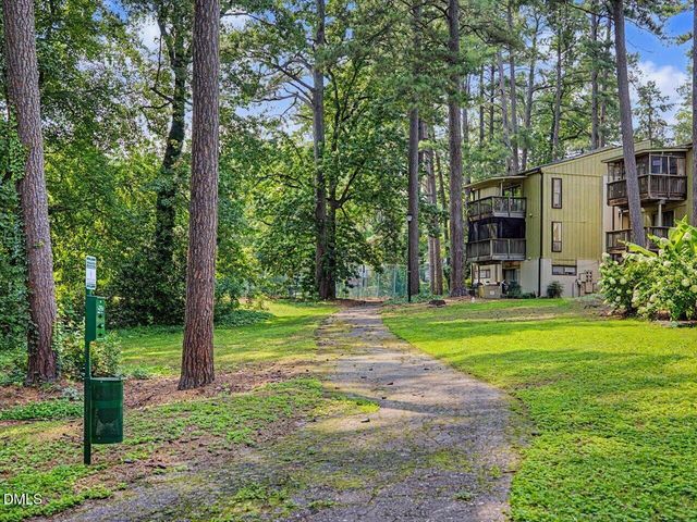 618 Pine Ridge Place, Raleigh, NC 27609