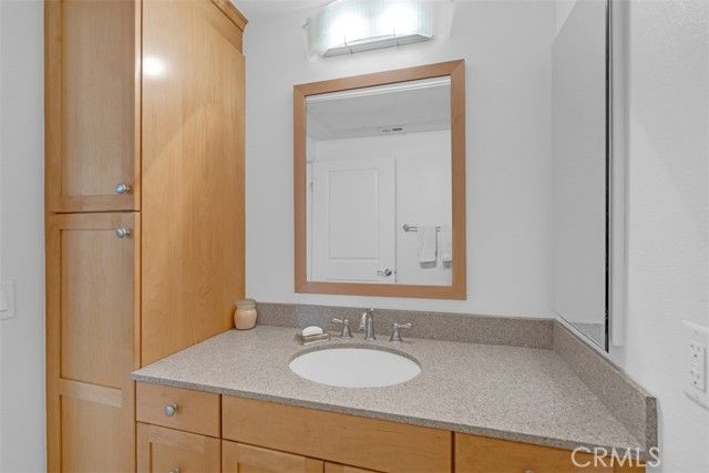 201 E Angeleno Avenue 326, Burbank, CA 91502