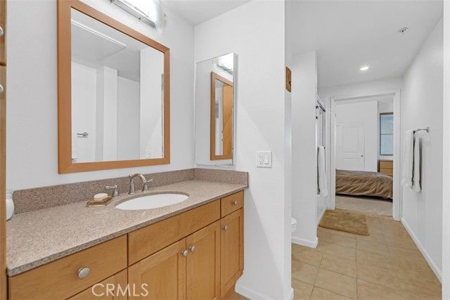 201 E Angeleno Avenue 326, Burbank, CA 91502