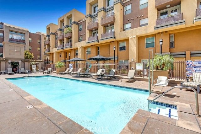 201 E Angeleno Avenue 326, Burbank, CA 91502