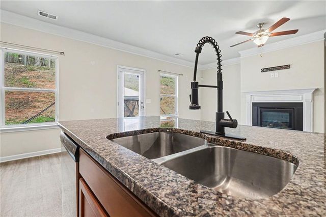 176 Malbone Street SW, Cartersville, GA 30120