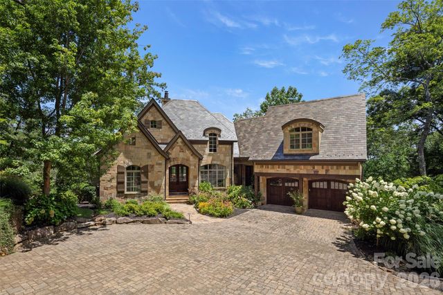 1829 Bella Vista Court, Arden, NC 28704