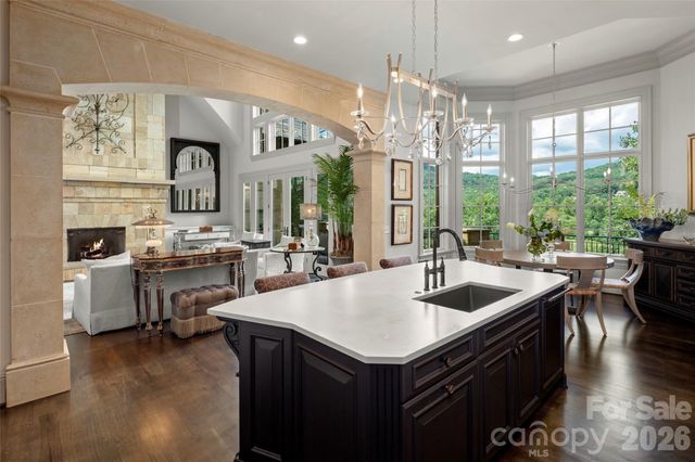 1829 Bella Vista Court, Arden, NC 28704